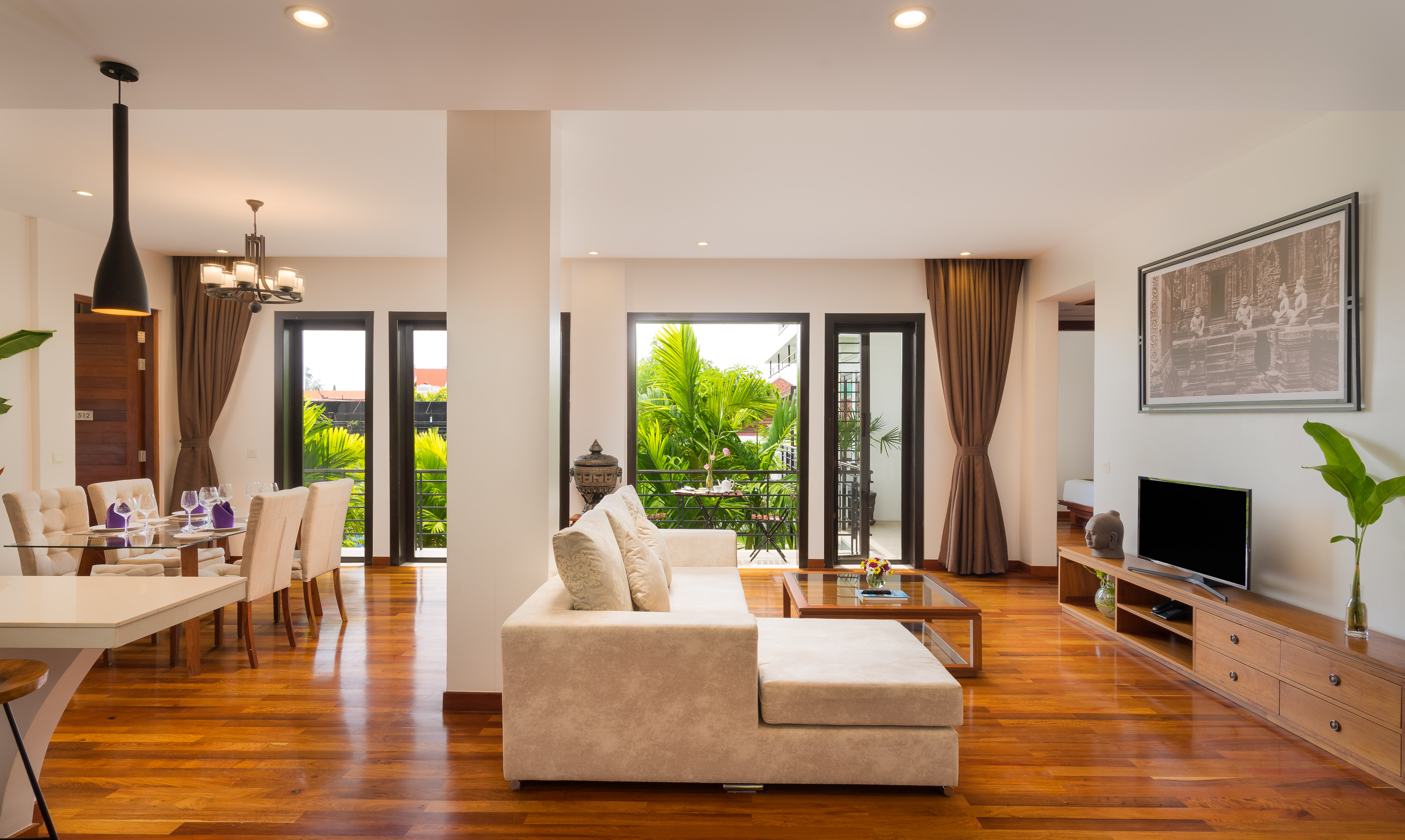 Unit with 2 bedrooms